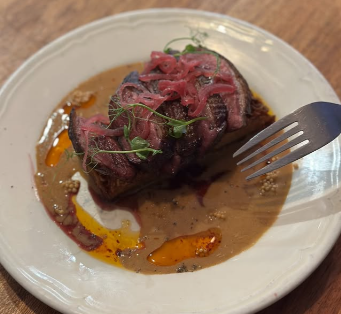 Confit de canard aux pommes sarladaises